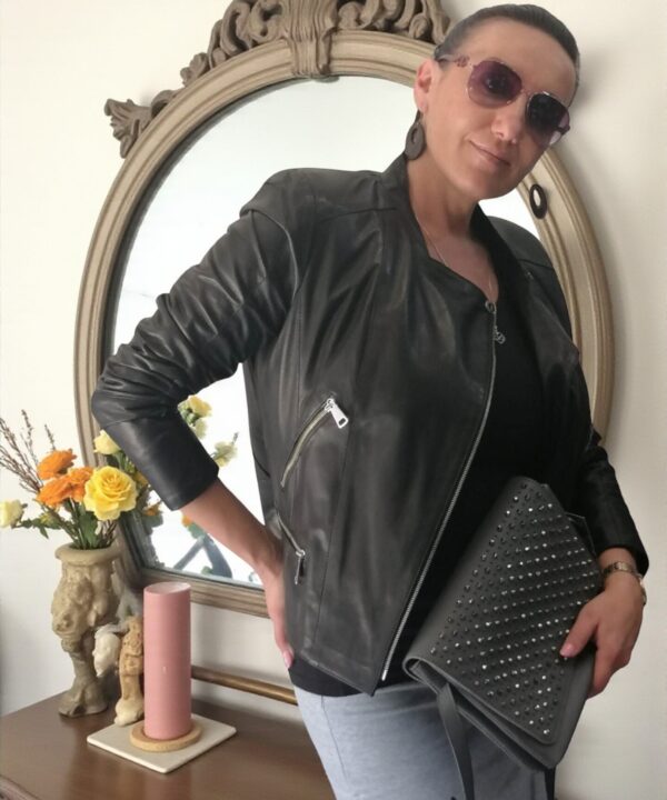 Дамско яке от естествена кожа, асиметрично закопчаване | Kimy Style